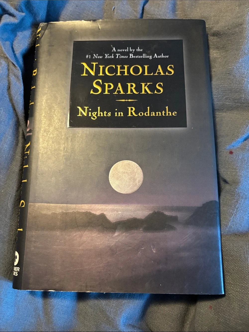 'Nights in Rodanthe' Hardcover Book - Black